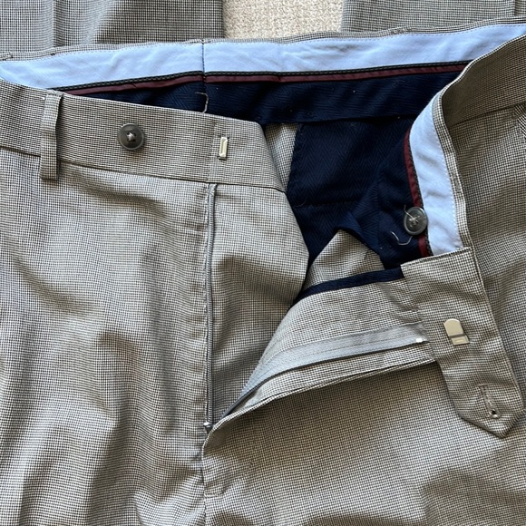 Roundtree & Yorke Travel Smart Pants - Picture 4 of 5